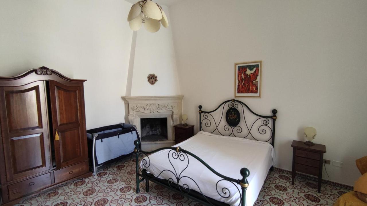 Casa Resci - Dimora Del 1884 Acomodação com café da manhã Tricase Exterior foto